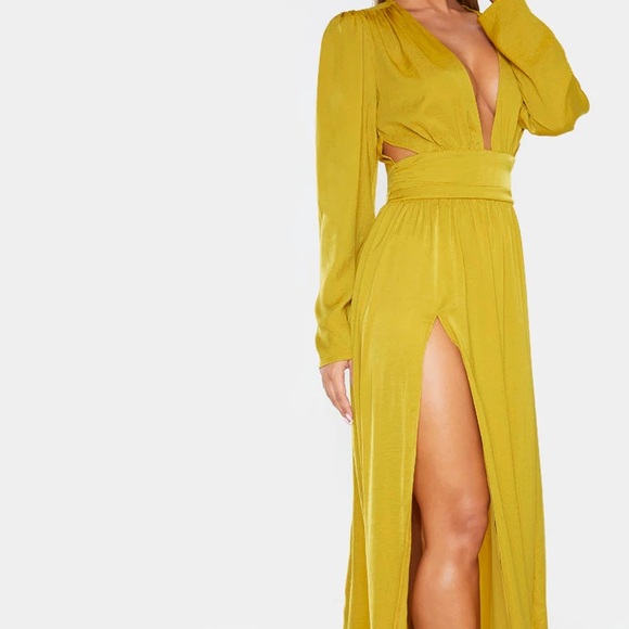 Beautiful chartreuse color dress with split - Picture 3 of 4